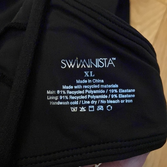 Swiminista Play Top in black size XL, NWT - Picture 5 of 6